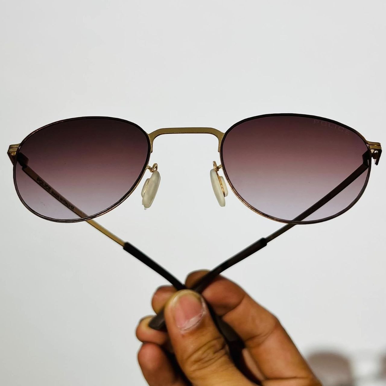 Frameless Gradient Black