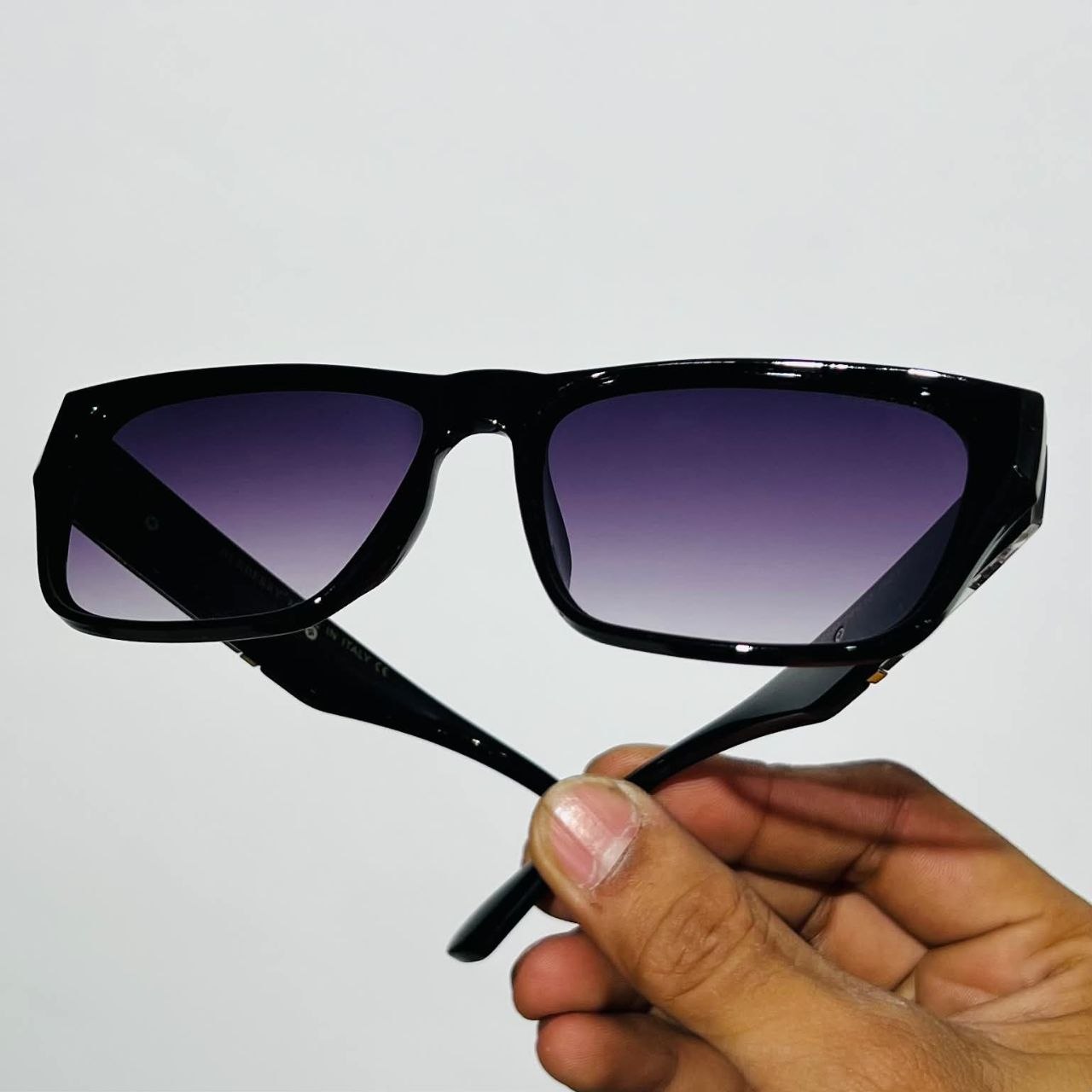 Pink Gradient stylish square-framed Wayfarers