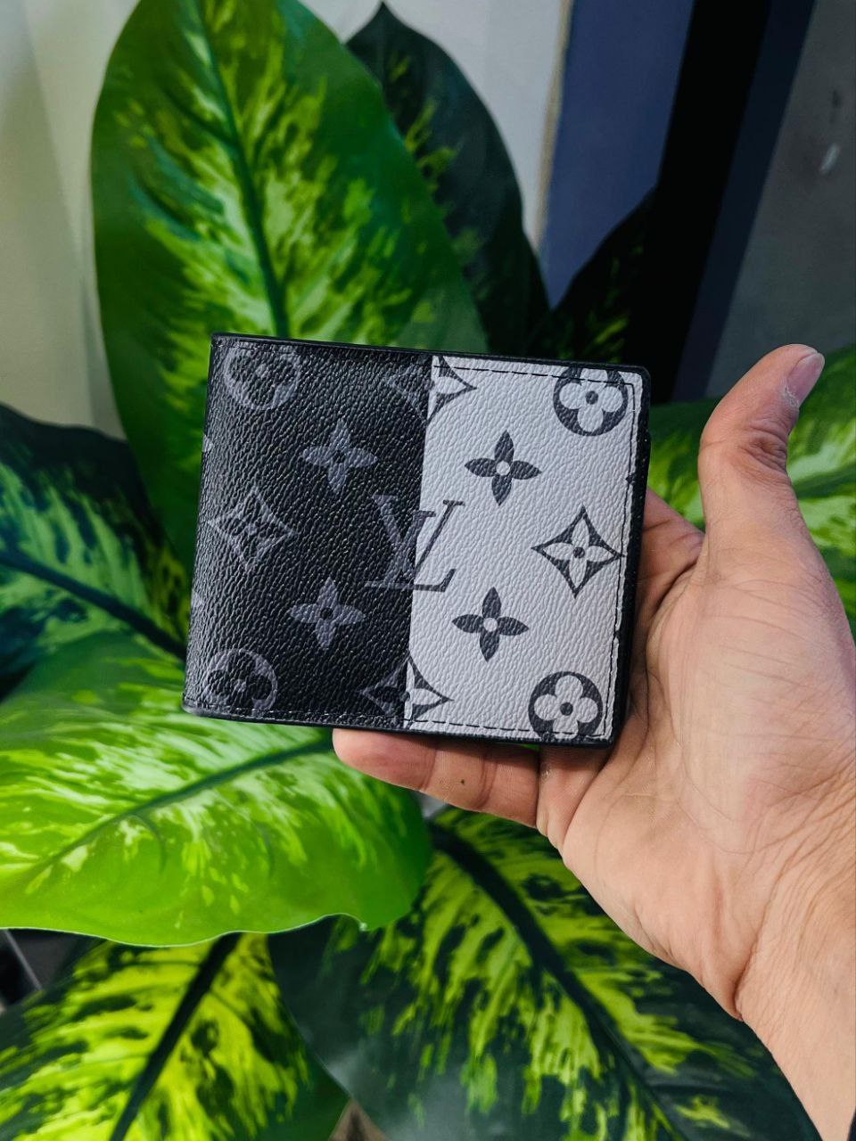 Louis Vuitton Black White Wallet