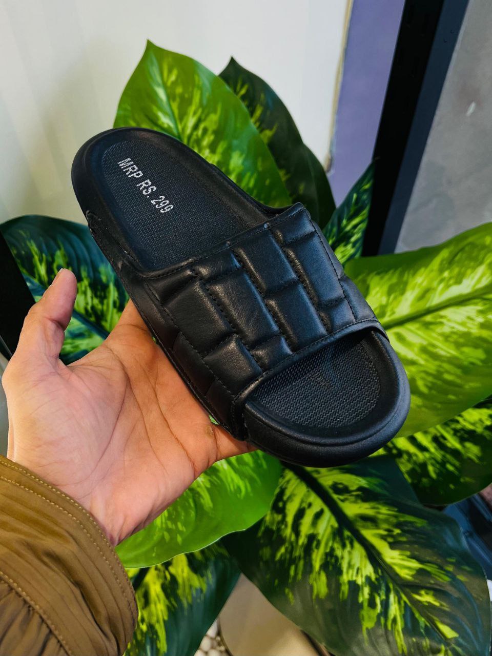 Black Daily Use Slides Slippers