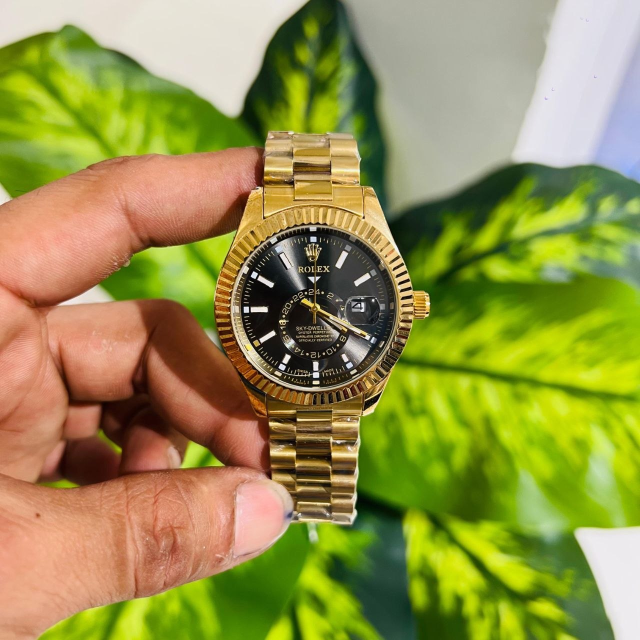 Rolex Sky-Dweller in 18 ct yellow gold