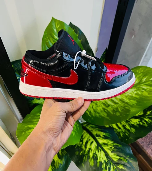 Nike air jordan 1 low patent red black Sneakers