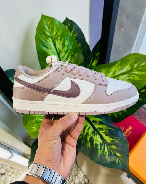 Nike sb dunk peach Sneakers