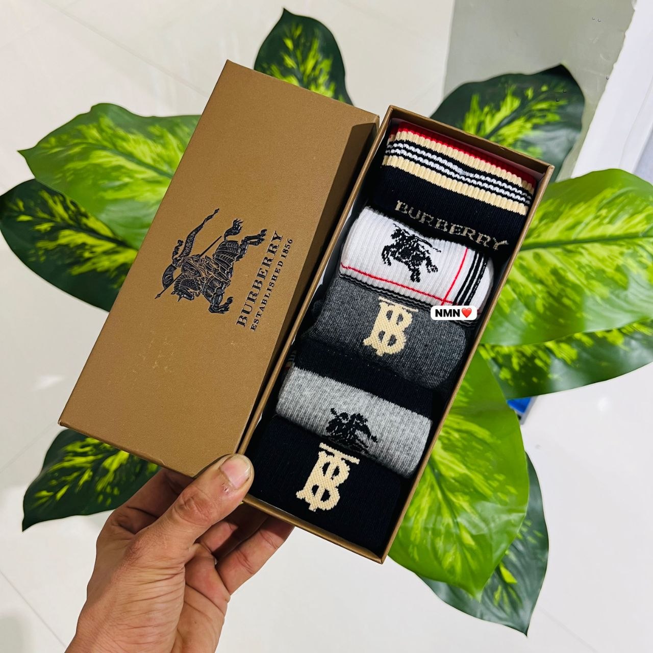 Burberry boxed set of five crew socks
